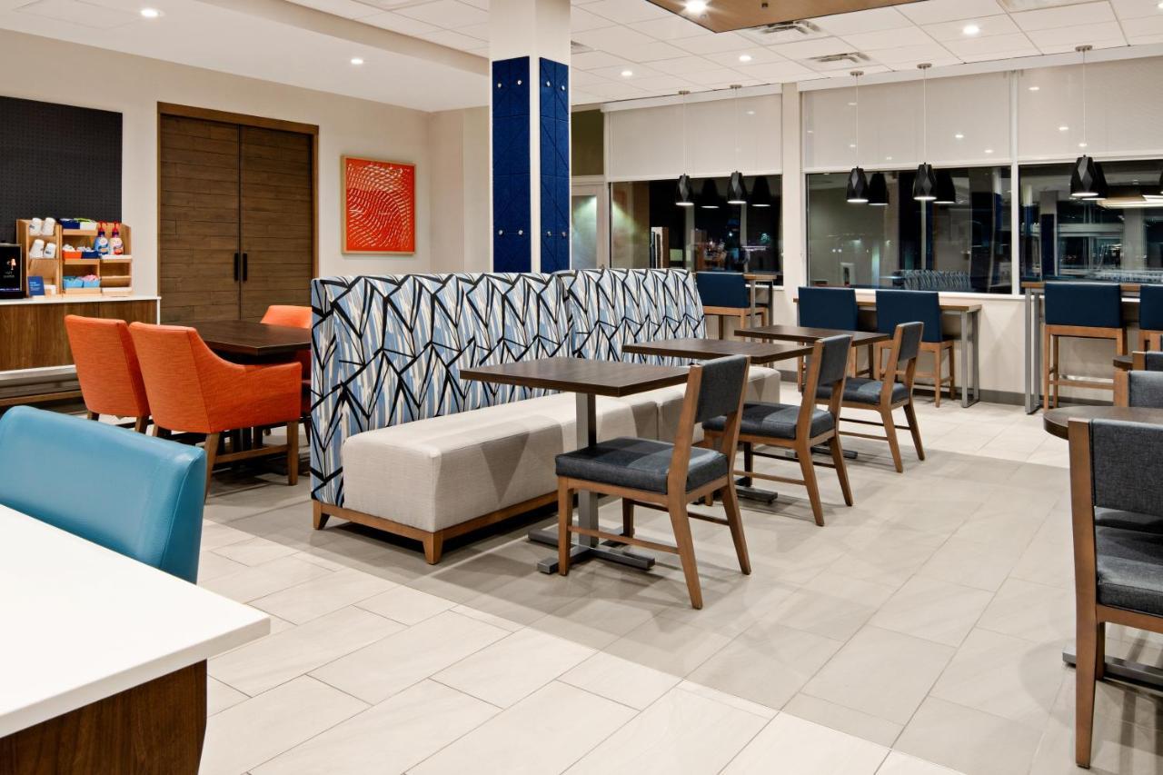Holiday Inn Express & Suites Palm Desert - Millennium By Ihg Ngoại thất bức ảnh