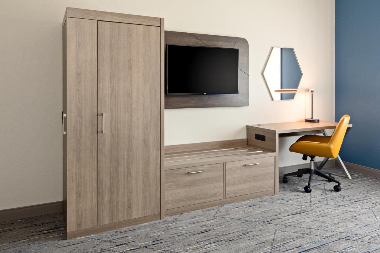 Holiday Inn Express & Suites Palm Desert - Millennium By Ihg Ngoại thất bức ảnh